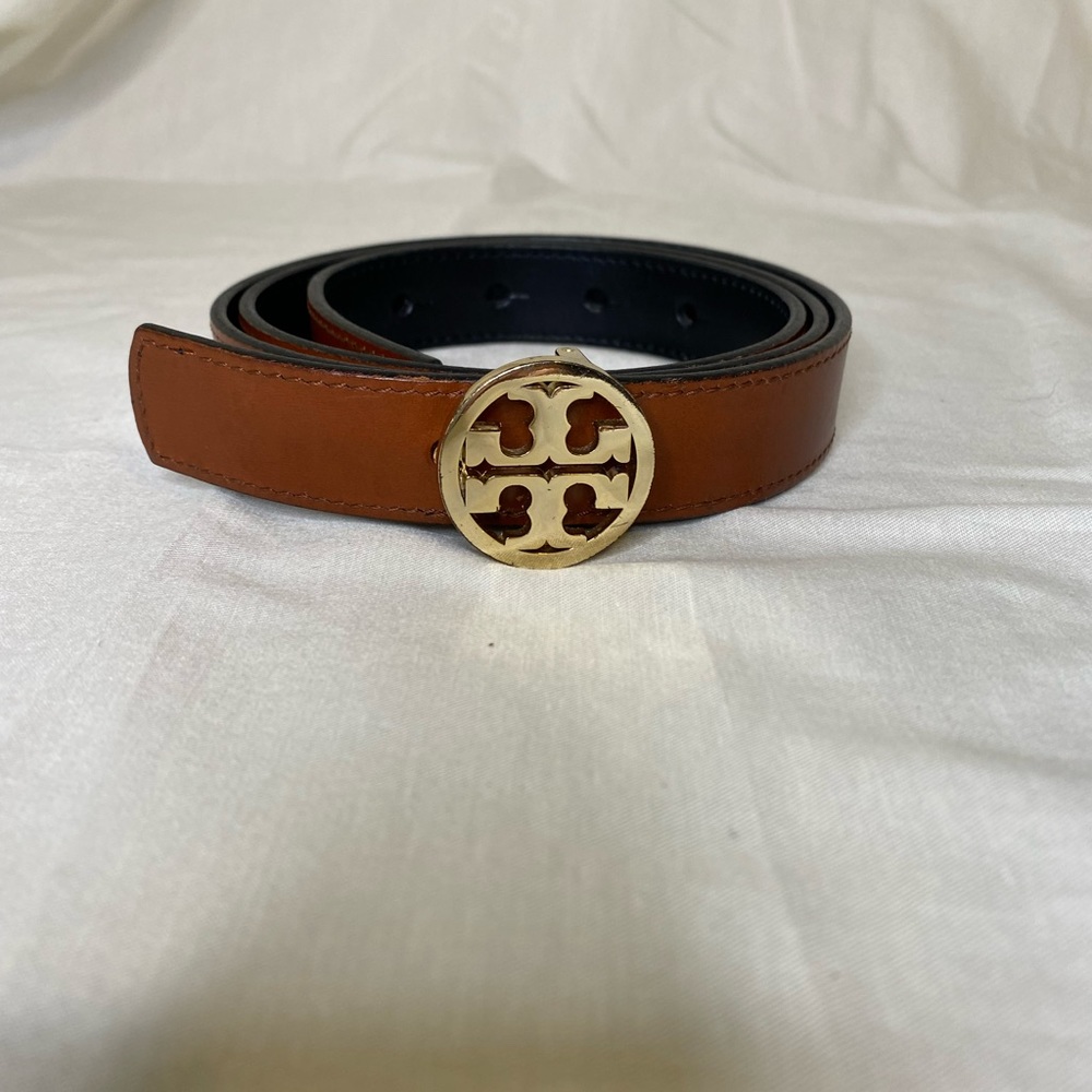 Tory Burch reversible belt size L/XL in EXCELLENT condition
